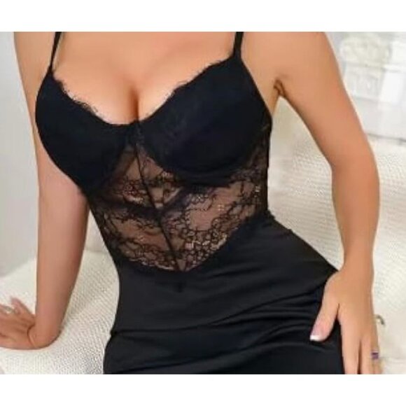 Shein Split Thigh Bustier Lace Maxi Dress, size medium - Picture 3 of 15